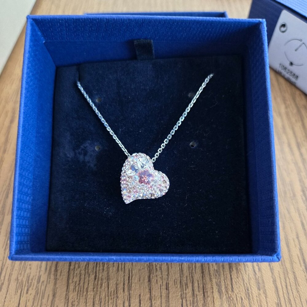 Swarovski heart pendant necklace